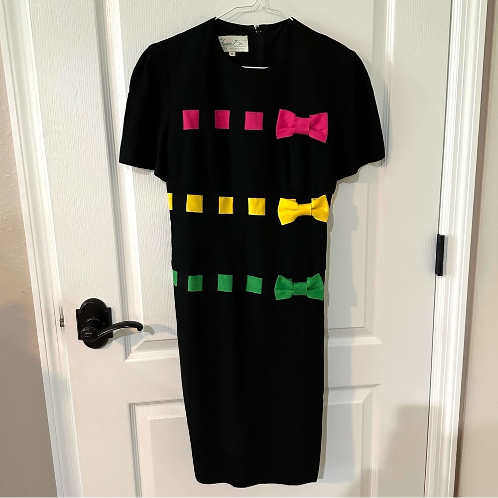 Sante Fe by Jim Tremblay Pink Yellow Green Ribbons & Bows Black Sheath Dress - Picture 3 of 7